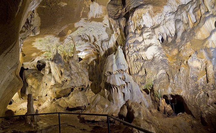 Cueva de Bacho Kiro, Bulgaria