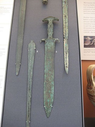 Espadas de bronce micénicas de entre el 1300 y el 1100 a.C.