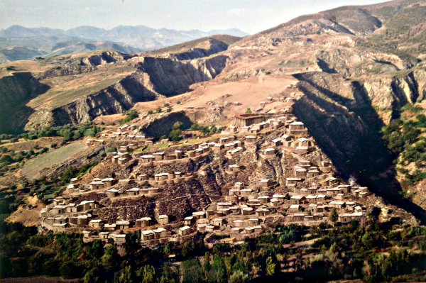 Reconstrucción de cómo debió ser el poblado del bronce del Cerro de la Encina