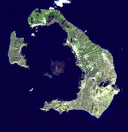 Vista de satélite de la isla de Santorino, dentro del archipiélago de las islas Cícladas
