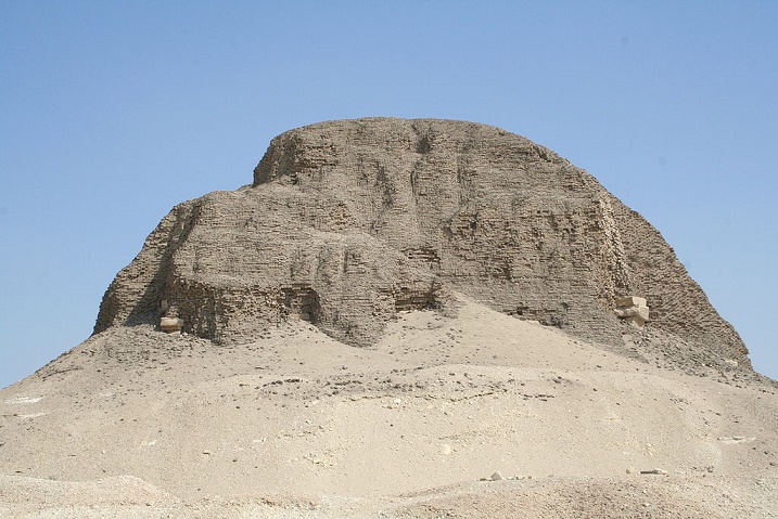 Estado actual de la pirámide del rey Senusret II, de la dinastía XII