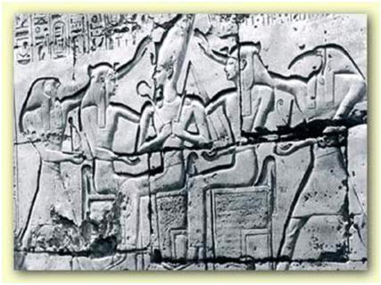 Relieve que muestra a Ramsés II en un momento de una de sus numerosas fiestas Heb Sed