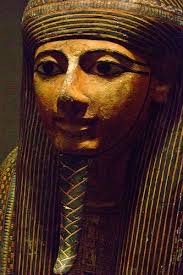 Estatua que representaría a Ramsés XI, último rey de la dinastía XX y del Reino Nuevo egipcio