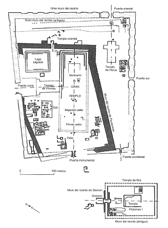 Imagen que muestra el plano con los restos de los templos y tumbas del yacimiento de la ciudad de Tanis