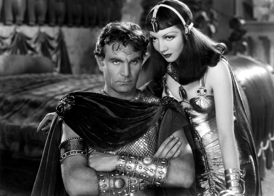 Imagen de una de las películas en las que se idealizó la relación entre César y Cleopatra