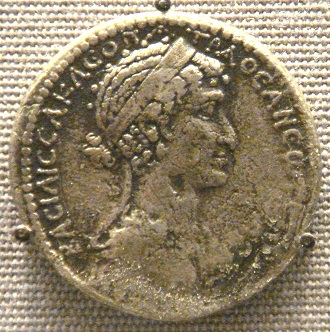 Moneda en la que se representa a Cleopatra VII