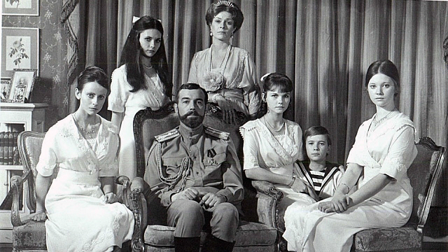 Elenco de actores de una de las últimas adaptaciones al cine de la familia Romanov