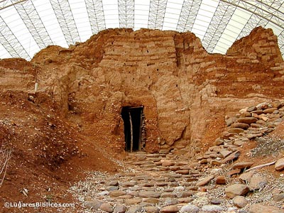 Parte de las ruinas arqueológicas de una de las entradas a la ciudad de Dan