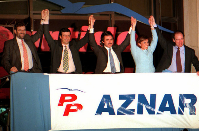 José María Aznar la noche de su victoria en las elecciones generales de 1996