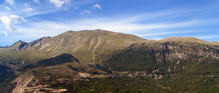 Vista general de los montes Pindo