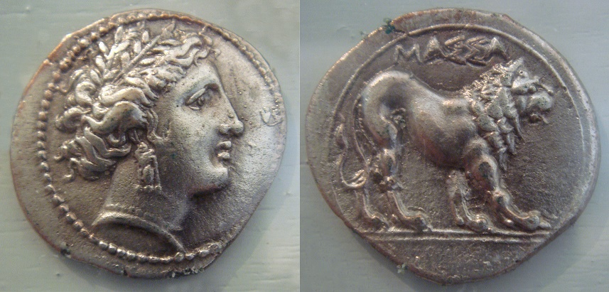 Moneda griega de plata encontrada en Masilia, del siglo V aC, en pleno desarrollo de la sociedad griega