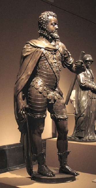 Estatua de Felipe II hecha por Pompeo Leoni, una de las obras de Felipe II más famosas