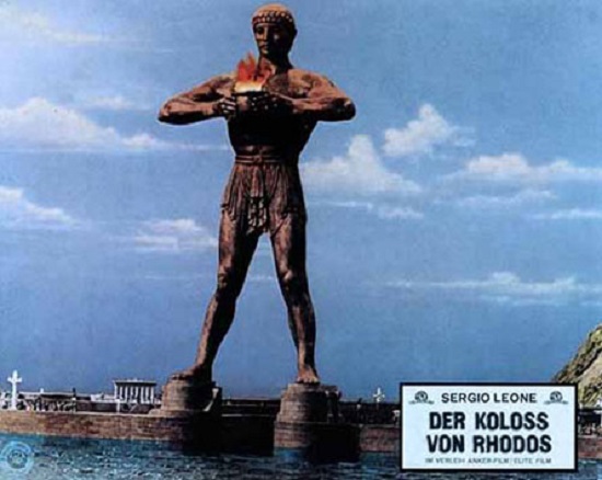 Representación del Coloso de Rodas en la película del mismo nombre de Sergio Leone