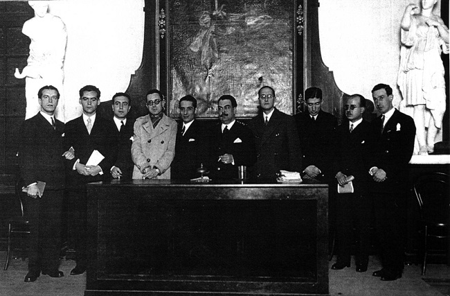 Celebración del tricentenario de Góngora, con Rafael Alberti y Federico García Lorca presentes