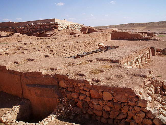Parte del yacimiento arqueológico de la ciudad sede de los archivos de Ebla en la actualidad