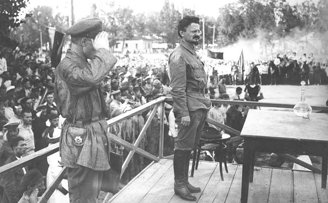León Trotsky en Moscú en septiembre de 1919