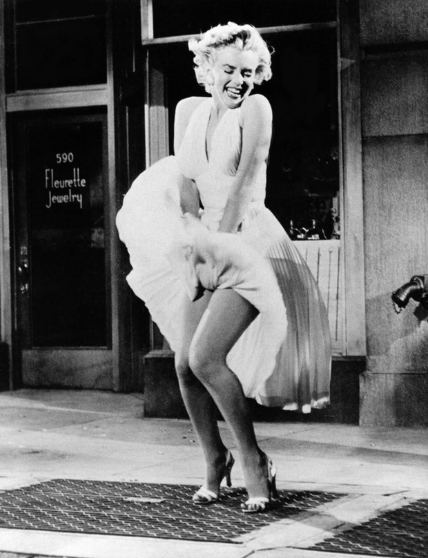 Marilyn Monroe en la mítica escena de la rejilla del metro de La tentación vive arriba