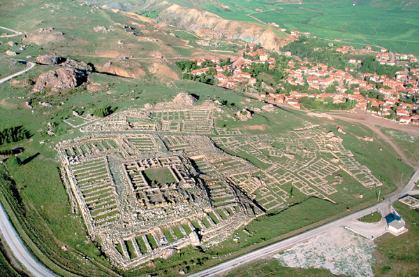 Estado actual del gran templo de Teshub, sede de la biblioteca de Hattusa