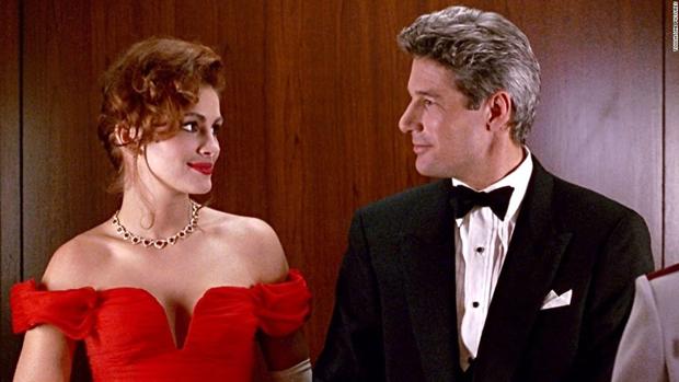 Julia Roberts y Richard Gere caracterizados como sus personajes en Pretty Woman (1994), uno de los mayores ejemplos del arquetipo de la Cenicienta