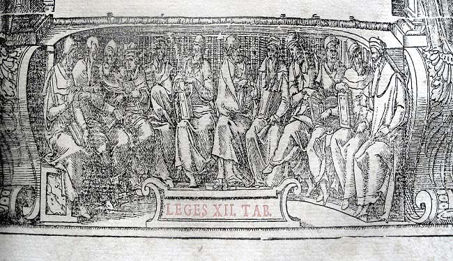 Alegoría de las Ley de las XII Tablas, del conflicto patricio-plebeyo, en un libro de derecho del siglo XVI