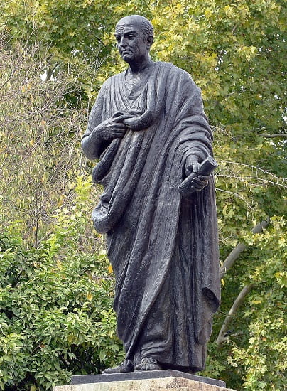 Estatua de Séneca en Córdoba