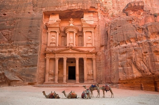 Fachada de Al Khazneh (el Tesoro), el edificio más conocido de Petra, la capital de los nabateos