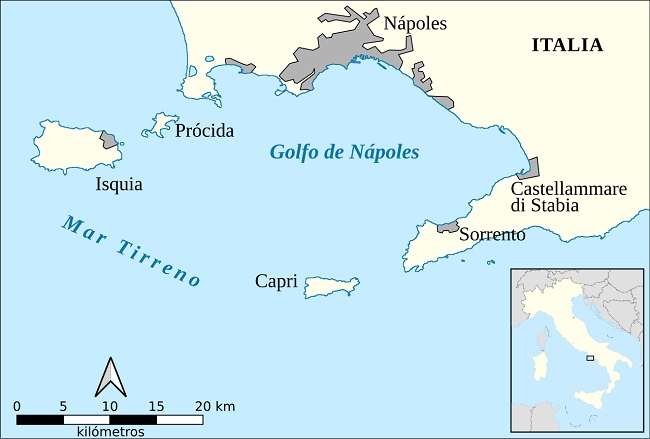 Mapa del centro sur de Italia en el que se muestra la ubicación de la isla de Capri