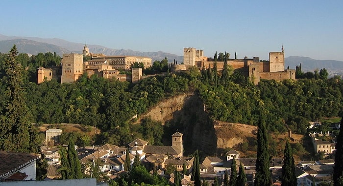 Vista general exterior de la Alhambra de Granada