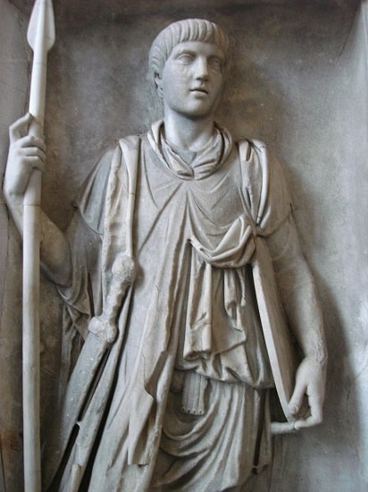Relieve de un soldado pretoriano hecho en el siglo II d.C.
