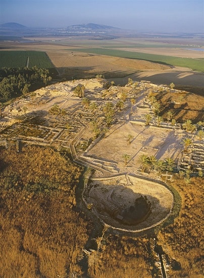 Vista desde el aire de la fortaleza de Megido