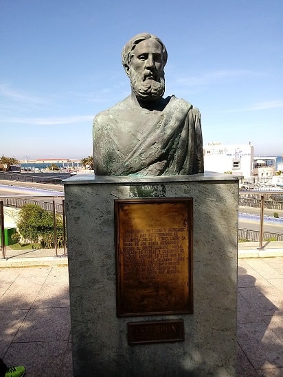 Estatua de Estrabón expuesta en la ciudad autónoma de Ceuta