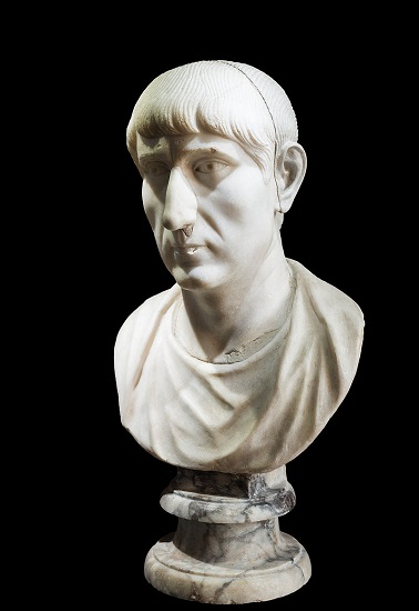 Posible busto del emperador Constancio II, protagonista de la obra El siglo más largo de Roma
